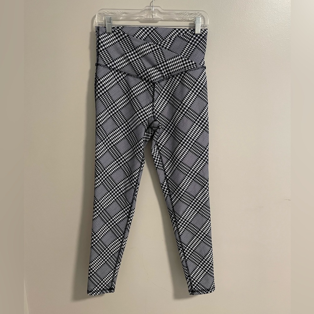DSG Black and White Leggings Medium